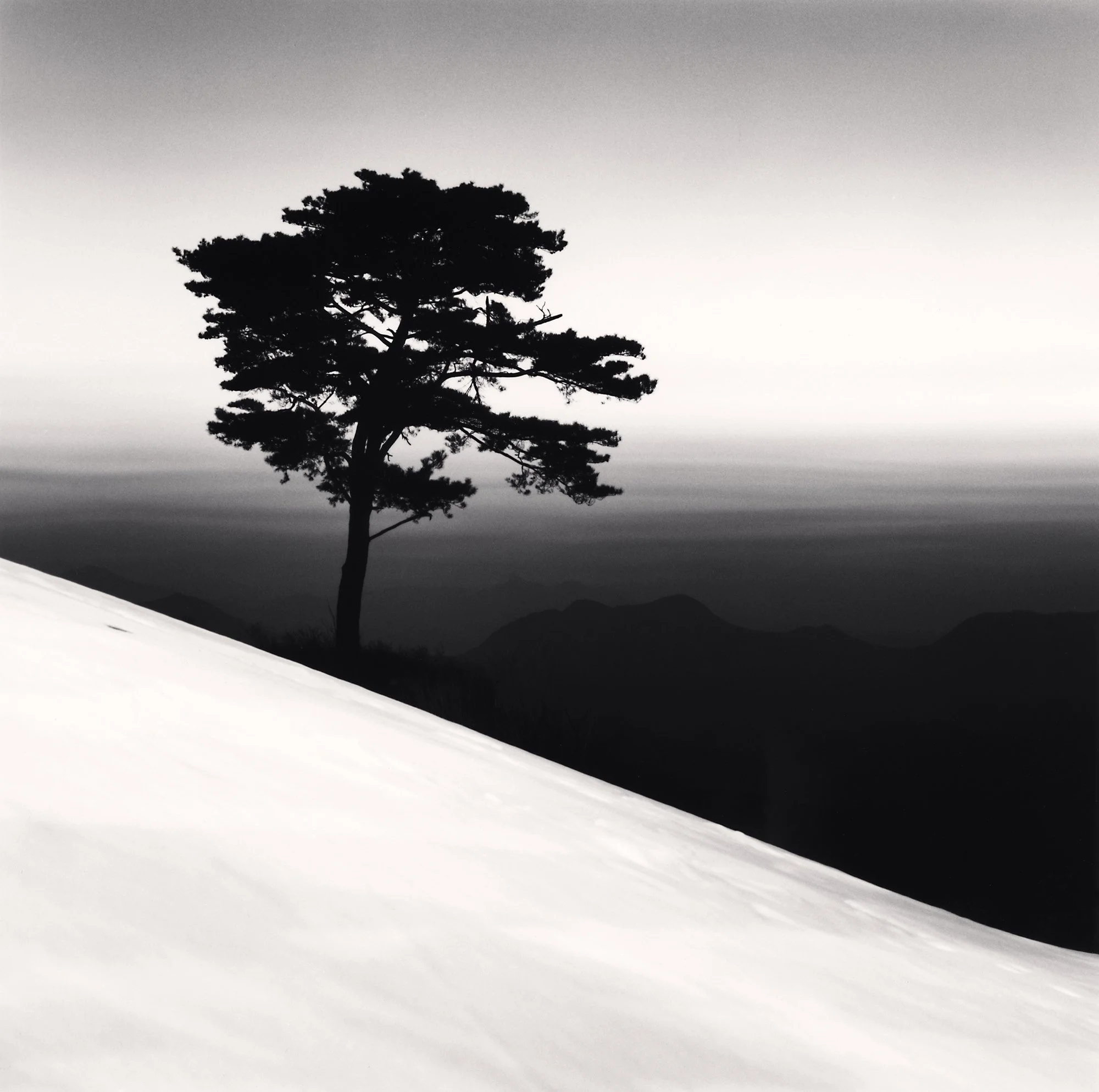 Michael Kenna: Landscapes of South Korea | Galerie Rousset — Musée